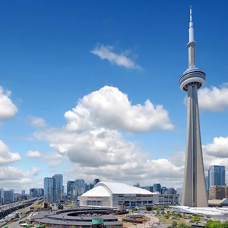 Napa Furnished Suites At Cn Tower & Maple Leaf Square Toronto Exterior photo